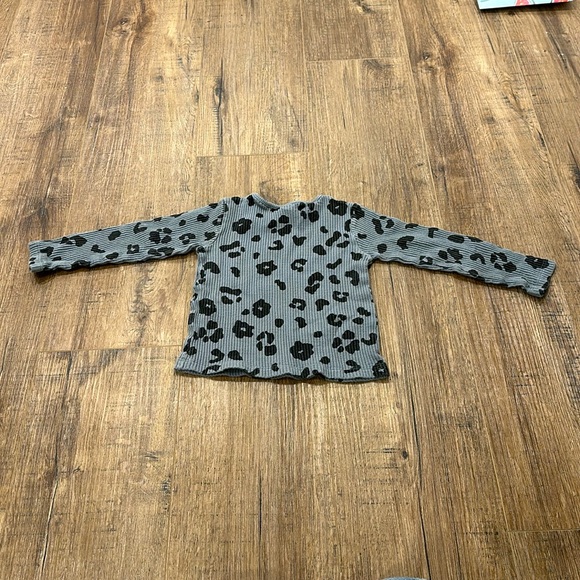 Long sleeve toddler Zara tee - Picture 2 of 4